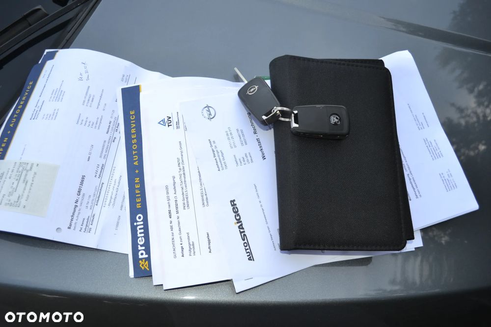 Kia Carens 1.7 CRDi Business Line 7os 7DCT - 28