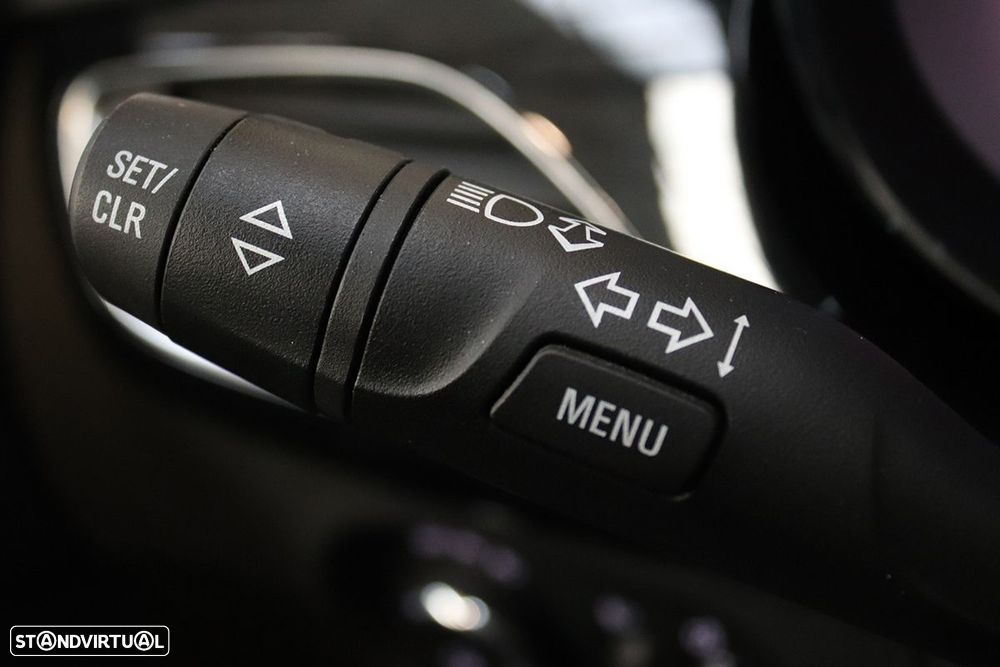 Opel Astra 1.2 T Design & Tech S/S - 18