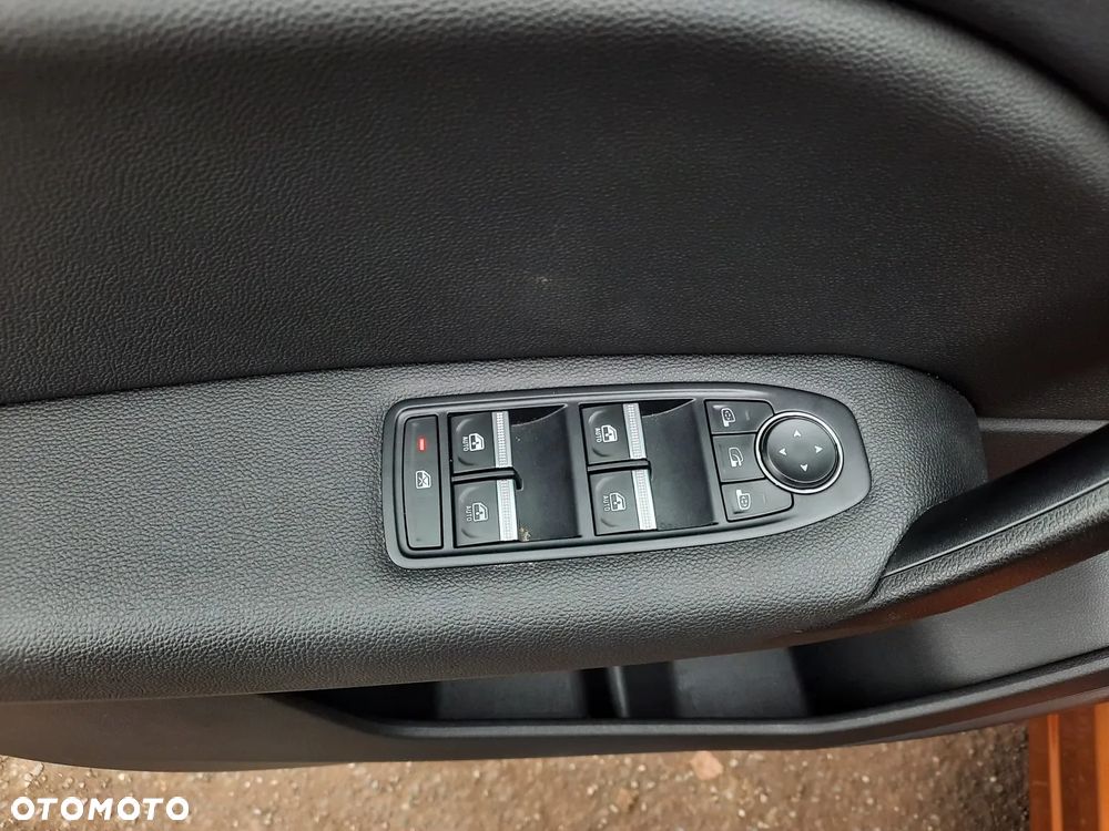 Renault Captur 1.3 TCe Intens EDC - 15