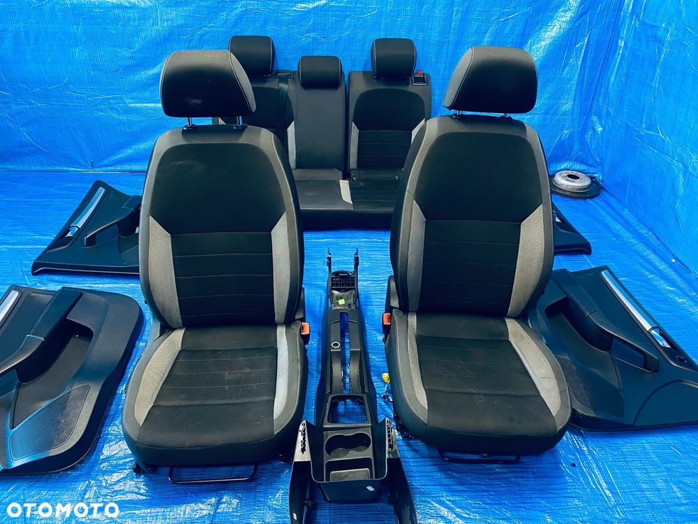 FOTEL FOTELE KANAPA BOCZKI TAPICERKA PODŁOKIETNIK TUNEL WNĘTRZE  SKODA RAPID SPACEBACK LIFT 17R KOMPLET EUROPA - 3