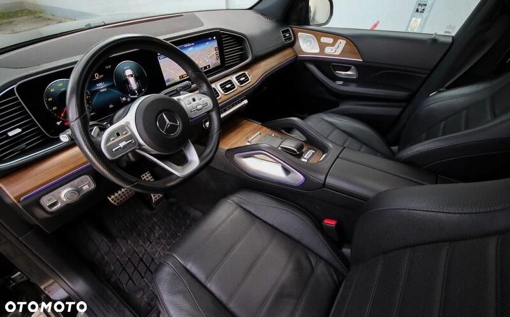 Mercedes-Benz GLS - 10