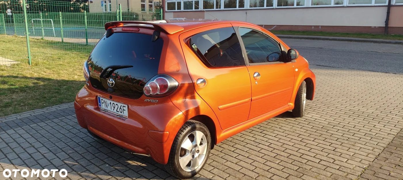 Toyota Aygo Connect - 3