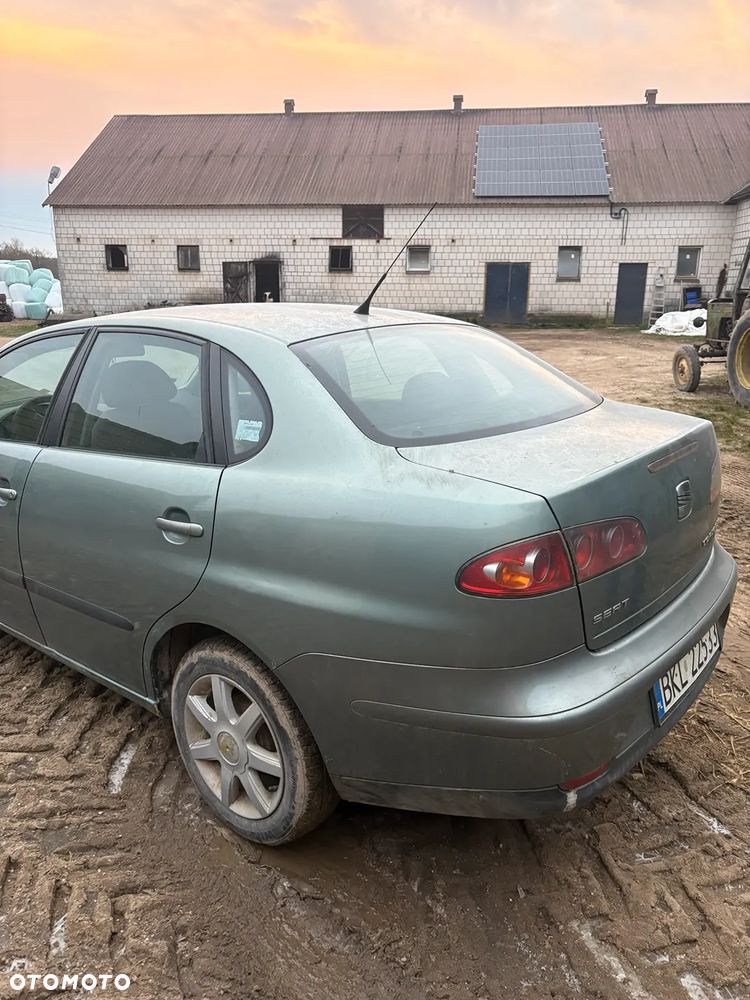 Seat Cordoba 1.4 16V Signo - 4