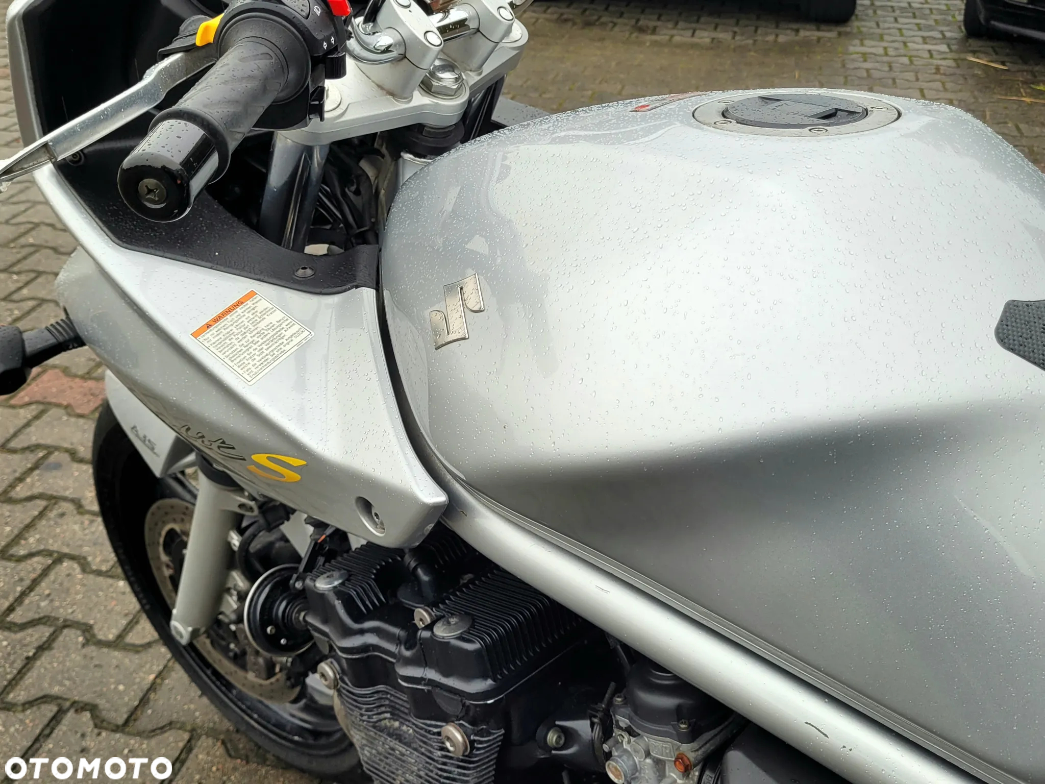 Suzuki GS - 4
