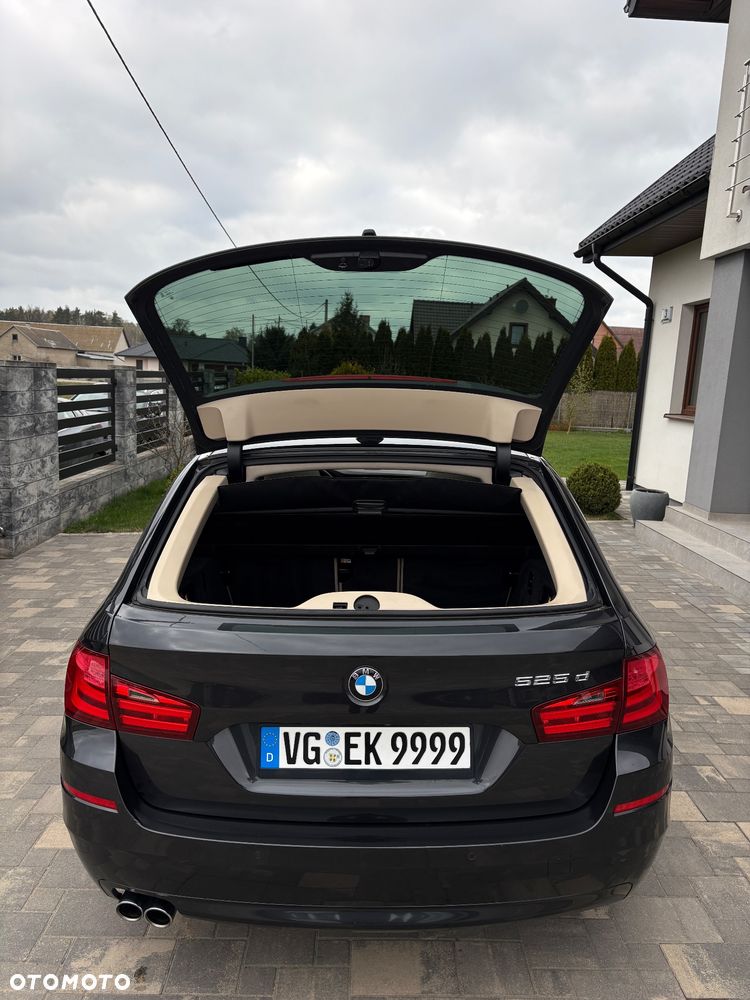 BMW Seria 5 525d - 18
