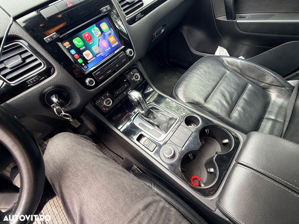 VOLKSWAGEN Touareg 2011 — imagine 9