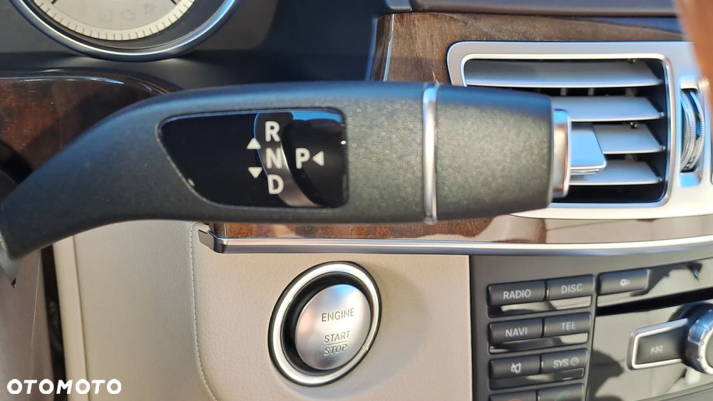 Mercedes-Benz Klasa E 250 Elegance - 26