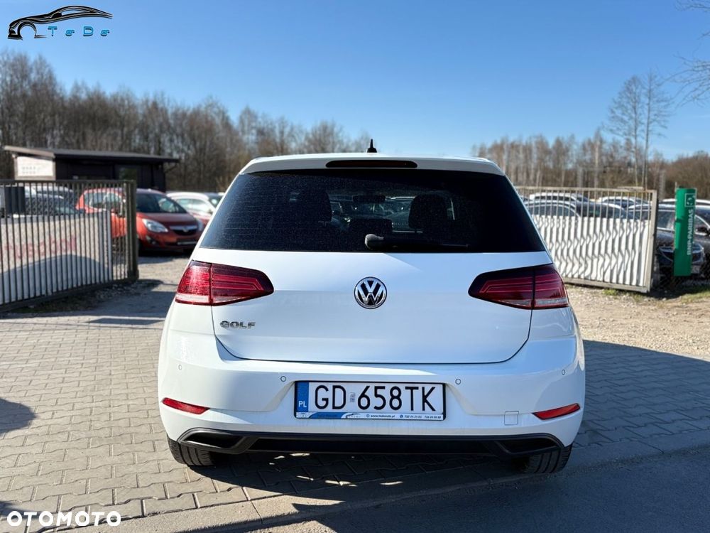 Volkswagen Golf 1.0 TSI Highline - 16