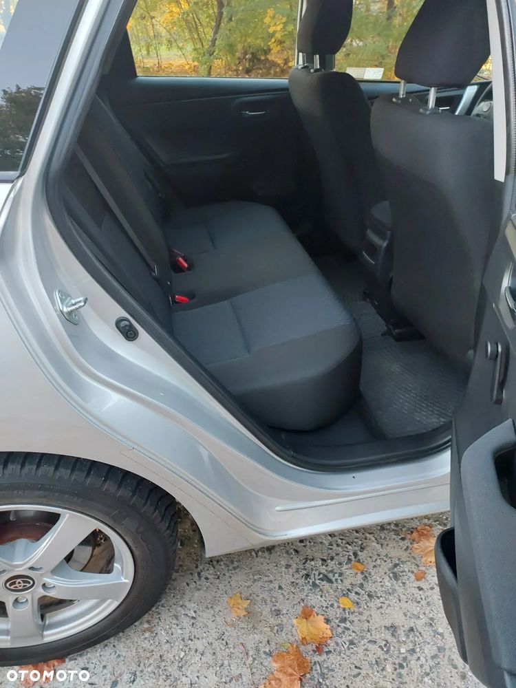 Toyota Auris 1.6 Dynamic - 13