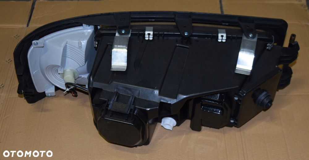 LAMPA REFLEKTOR PRZEDNI MAN F2000 M2000 F90 NOWY! - 6