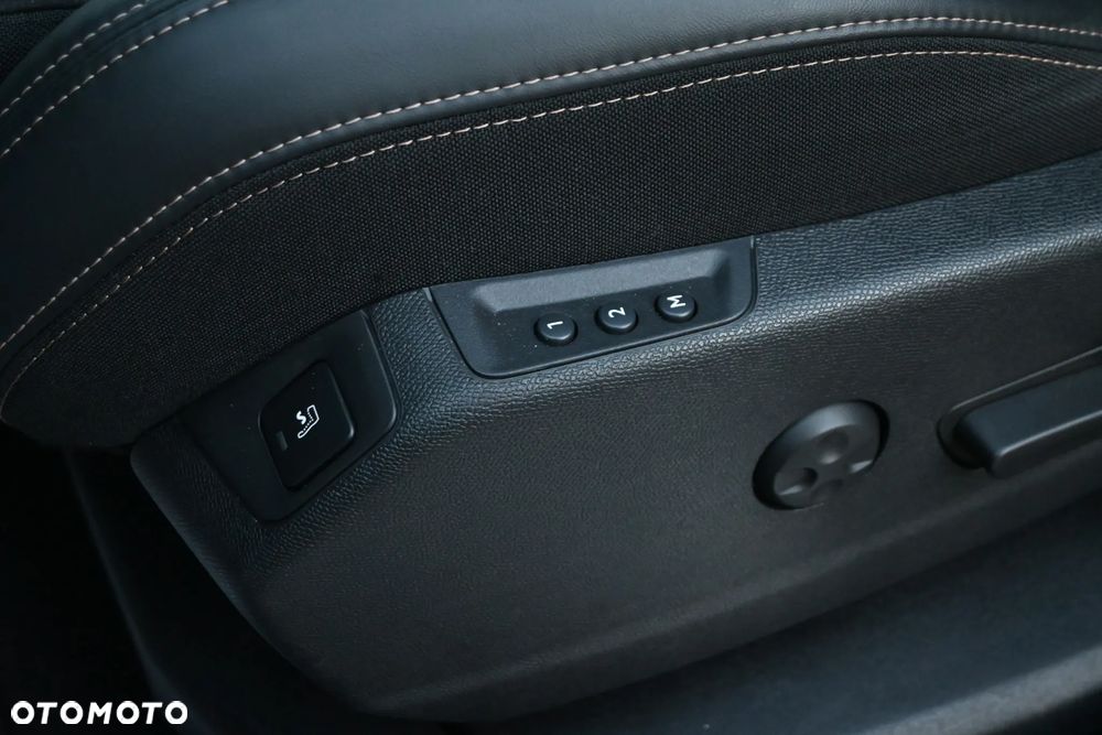 Peugeot 5008 - 40