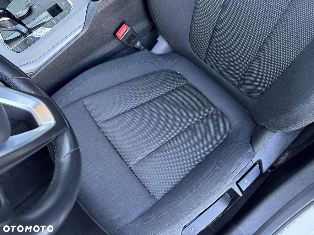 BMW Seria 3 - 13