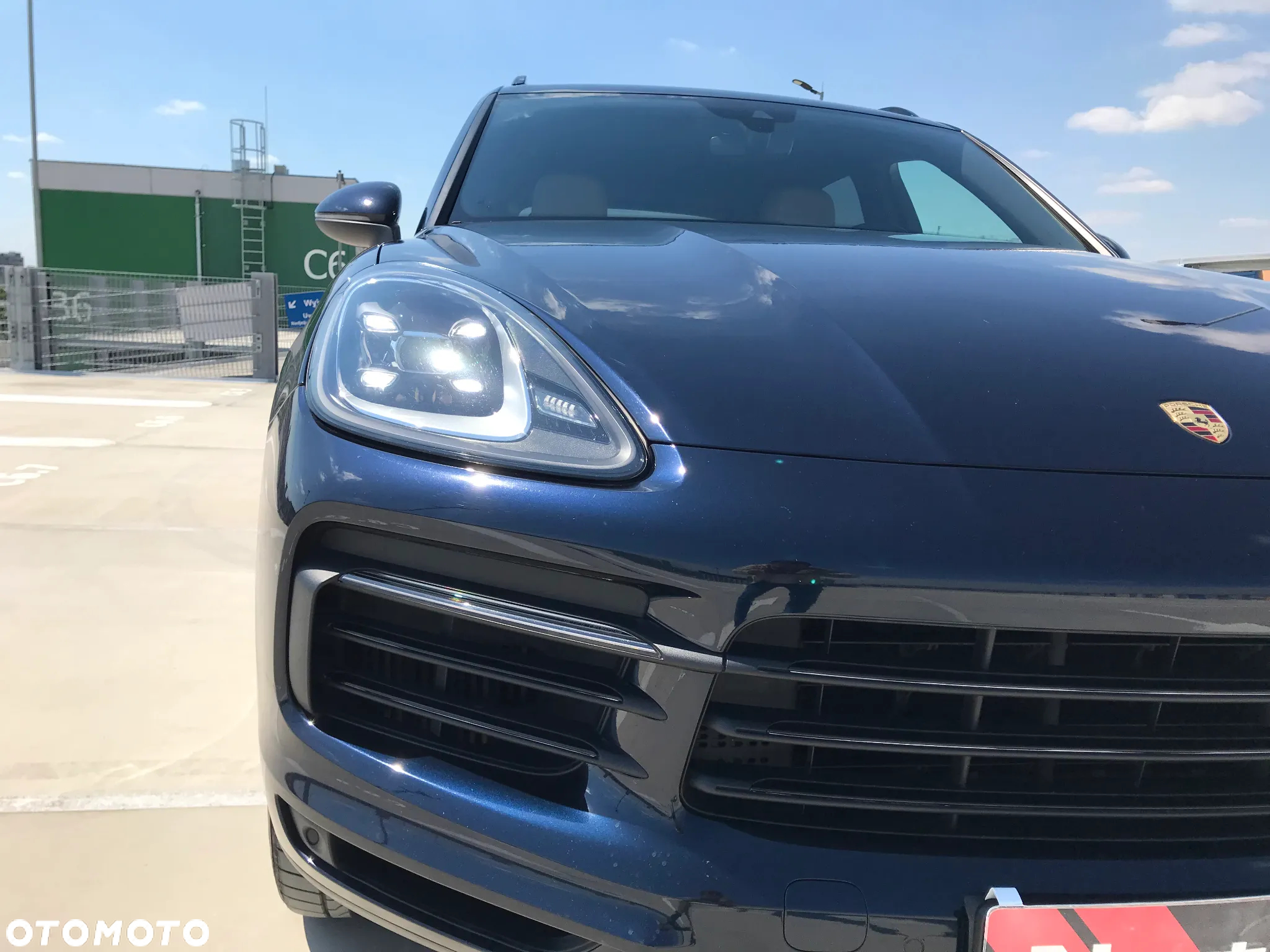 Porsche Cayenne - 14