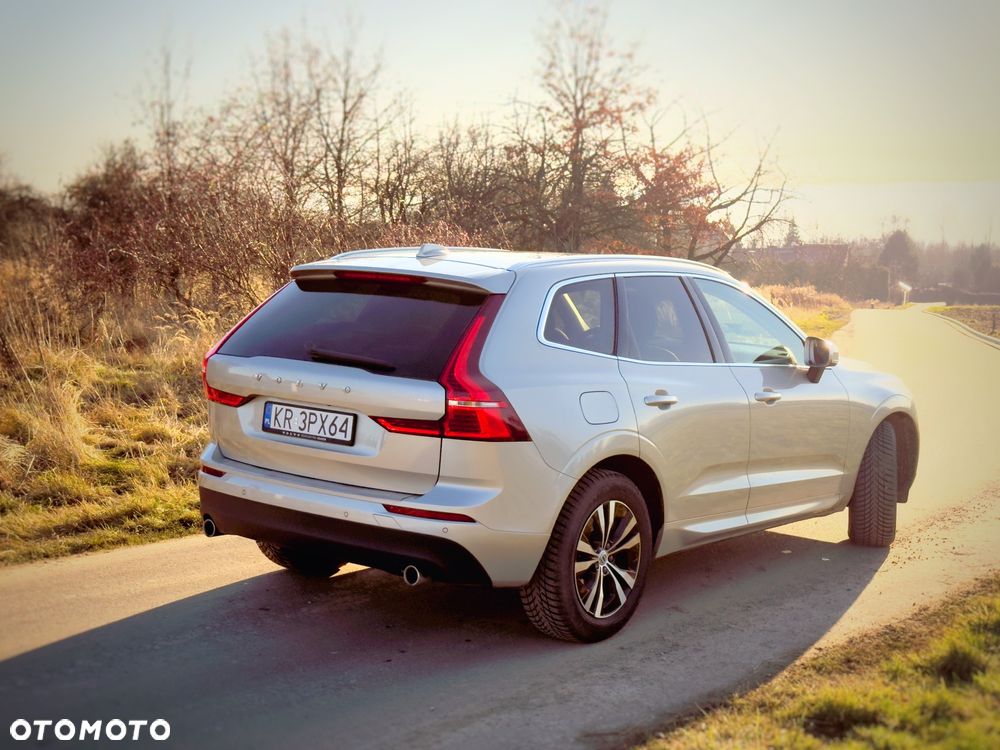 Volvo XC 60 D4 Momentum Pro - 6