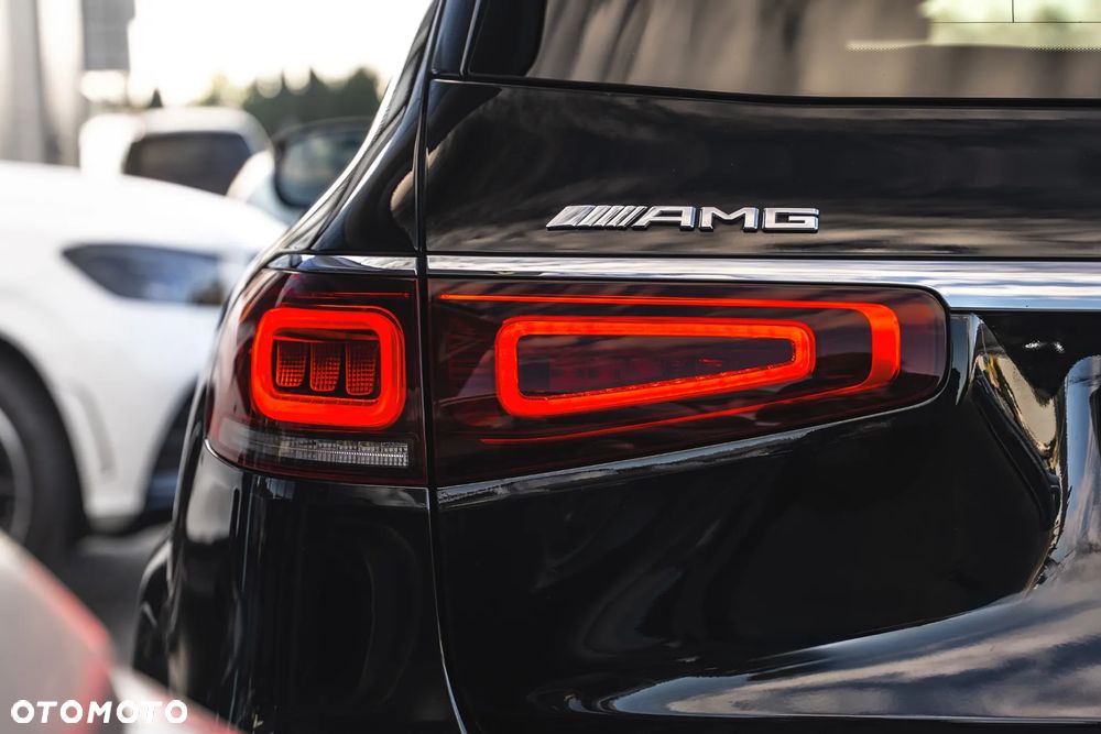 Mercedes-Benz GLS - 21