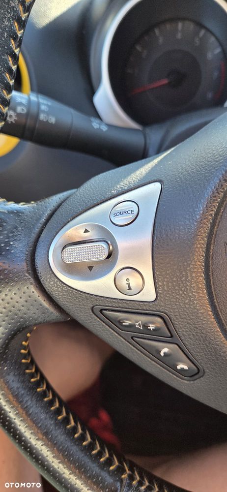 Nissan Juke 1.6 DIG-T N-Connecta 4WD Xtronic EU6 - 11
