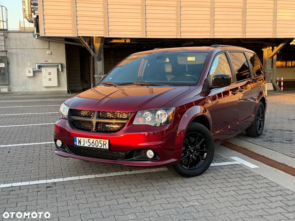 Dodge Grand Caravan - 17