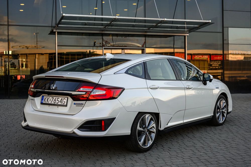 Honda Clarity - 27