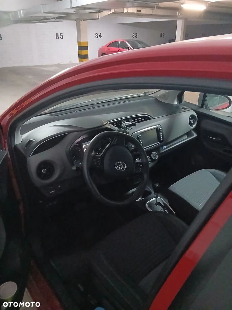 Toyota Yaris 1.5 Premium CVT - 6