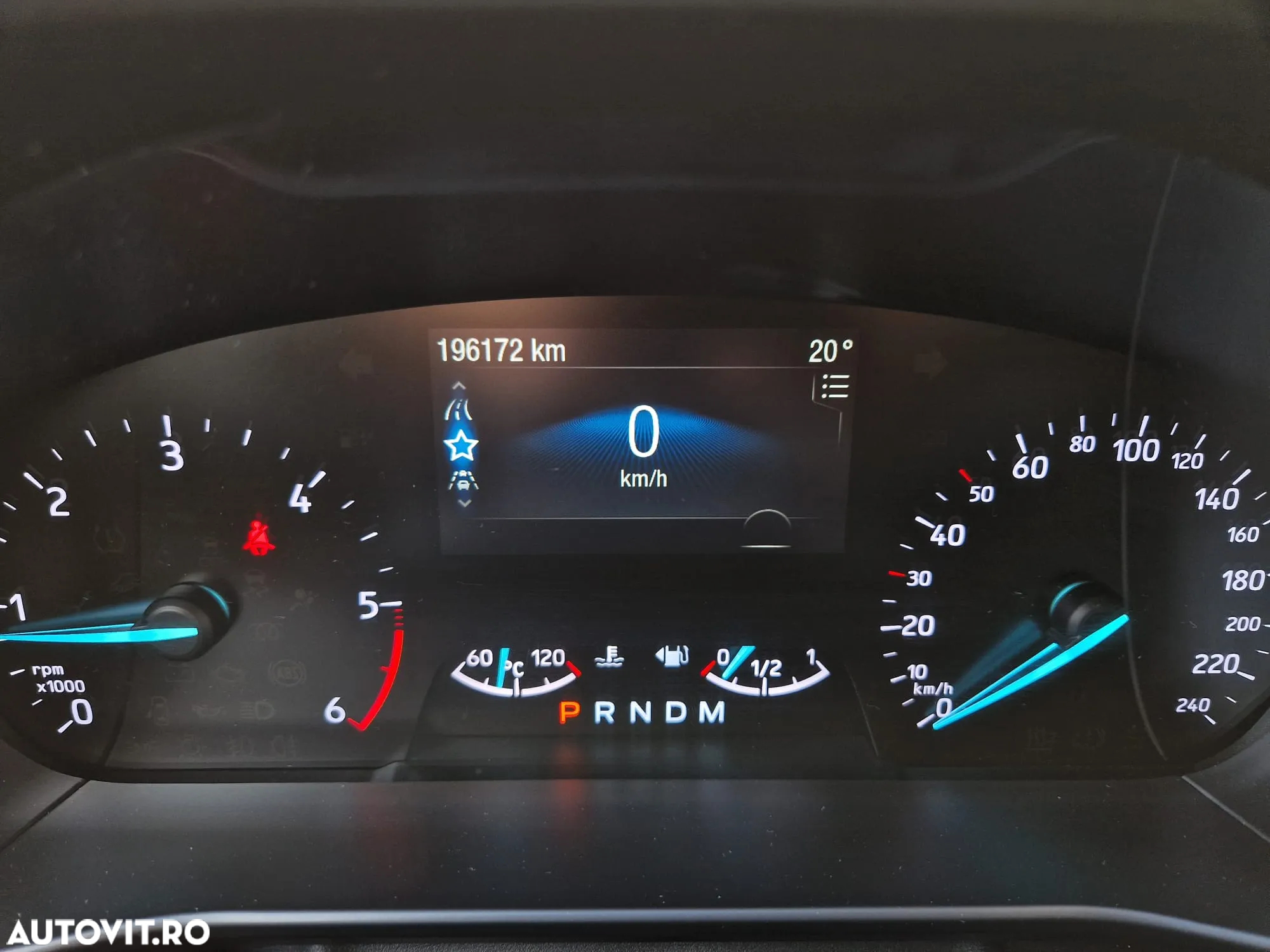 Ford Focus 2.0 EcoBlue Titanium Business - 19
