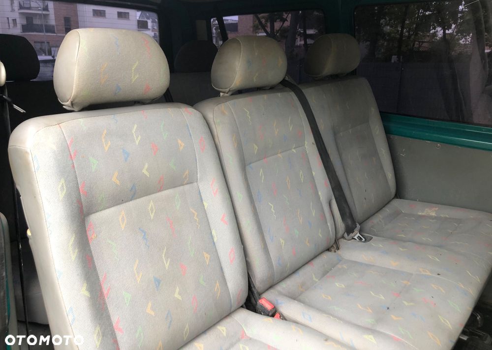 Volkswagen Transporter T5 City - 8