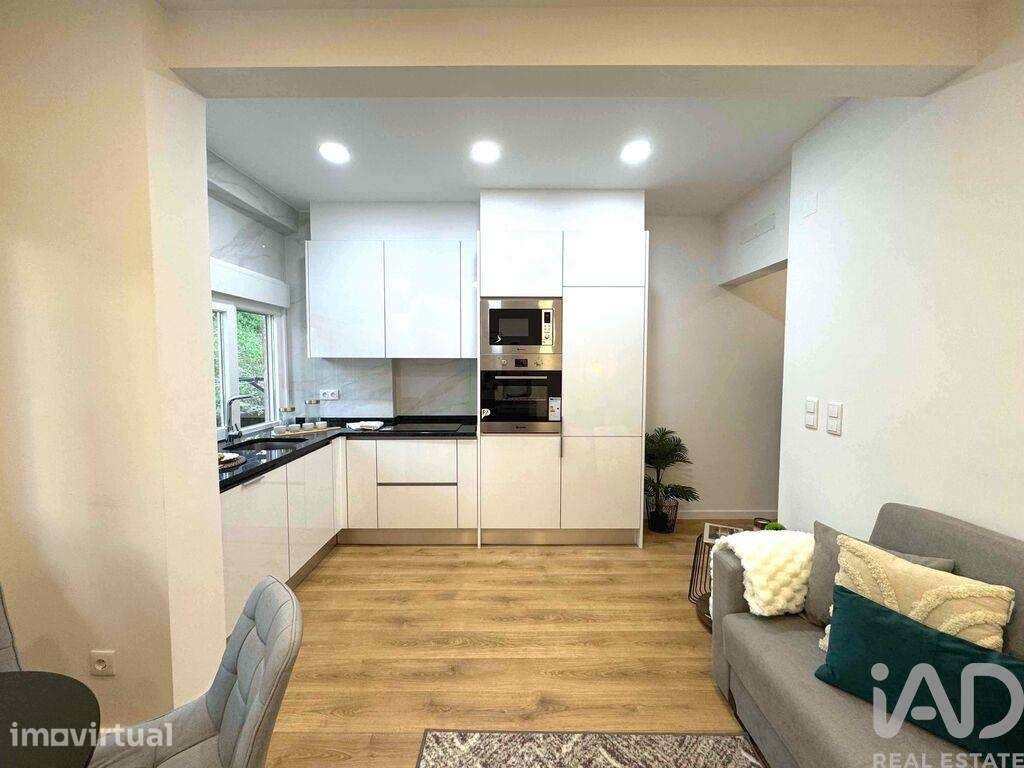 Apartamento T2 em Benfica de 62 m2 - Grande imagem: 3/29