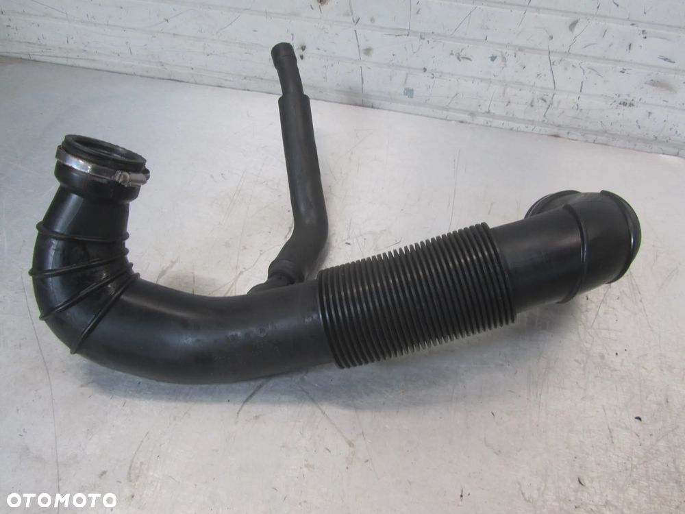 Przewód Dolot Powietrza A9065281724 Mercedes Sprinter 906 2.2 CDI - 2