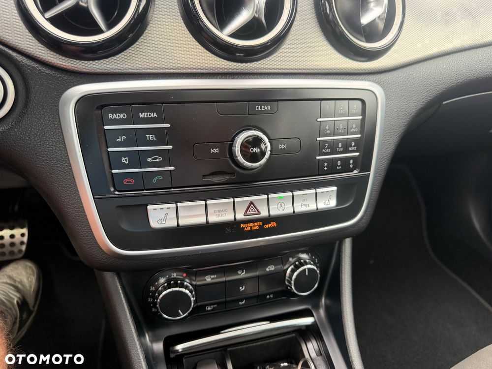 Mercedes-Benz GLA 200 7G-DCT Edition 1 - 19