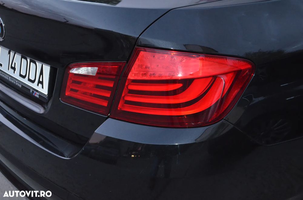 BMW Seria 5 525d xDrive - 17