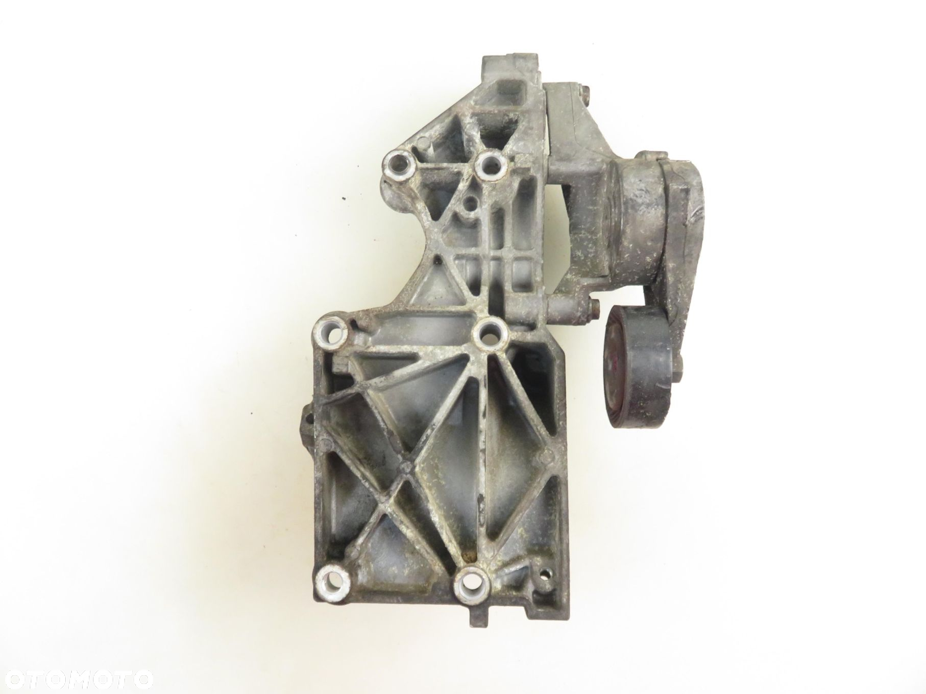 ŁAPA ALTERNATORA VW PASSAT B6  2.0 TDI - BMP 038903143AF 03G903315C - 3