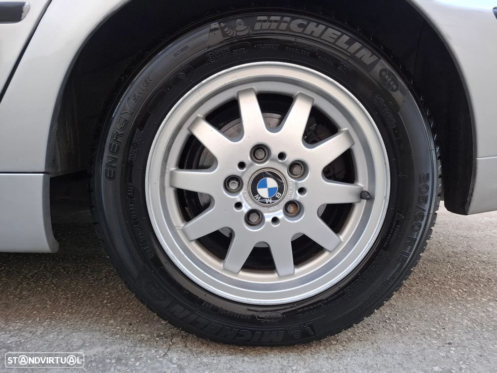 BMW 320 d - 10