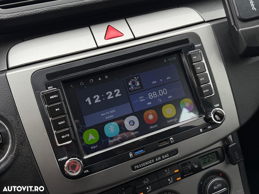 Volkswagen Passat - 13