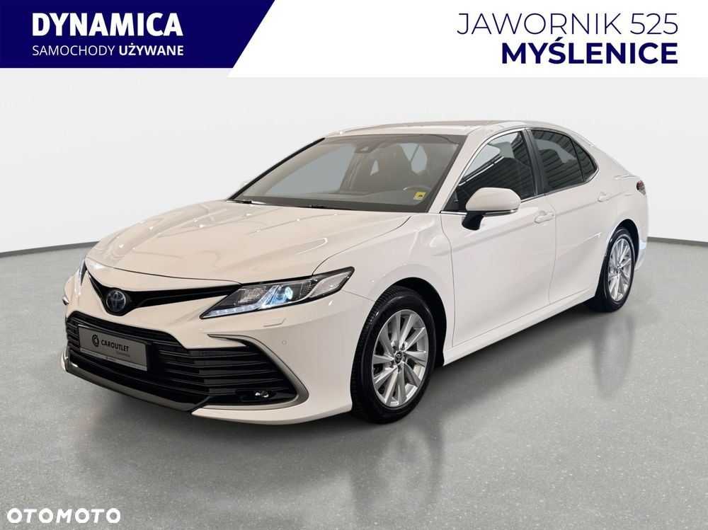 Toyota Camry - 5