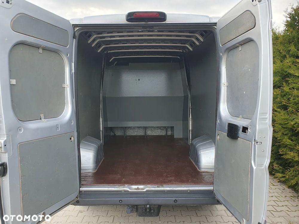 Peugeot BOXER 2.2 150 KM L3 H2 BRYGADÓWKA 7 OSÓB LEDY KLIMA TEMPOMAT HAK - 15