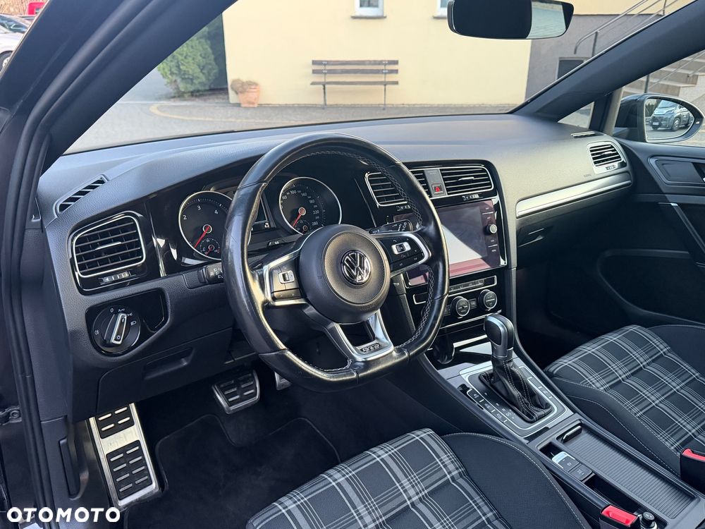 Volkswagen Golf GTD (BlueMotion Technology) DSG - 20