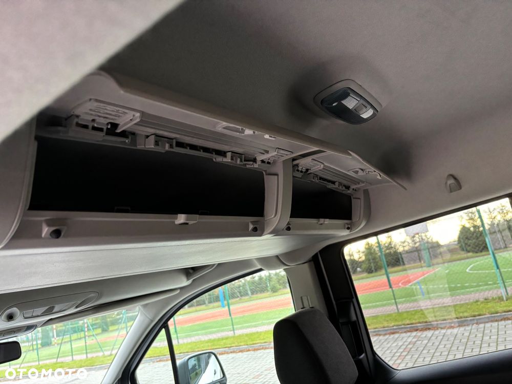 Ford Tourneo Connect Grand - 27