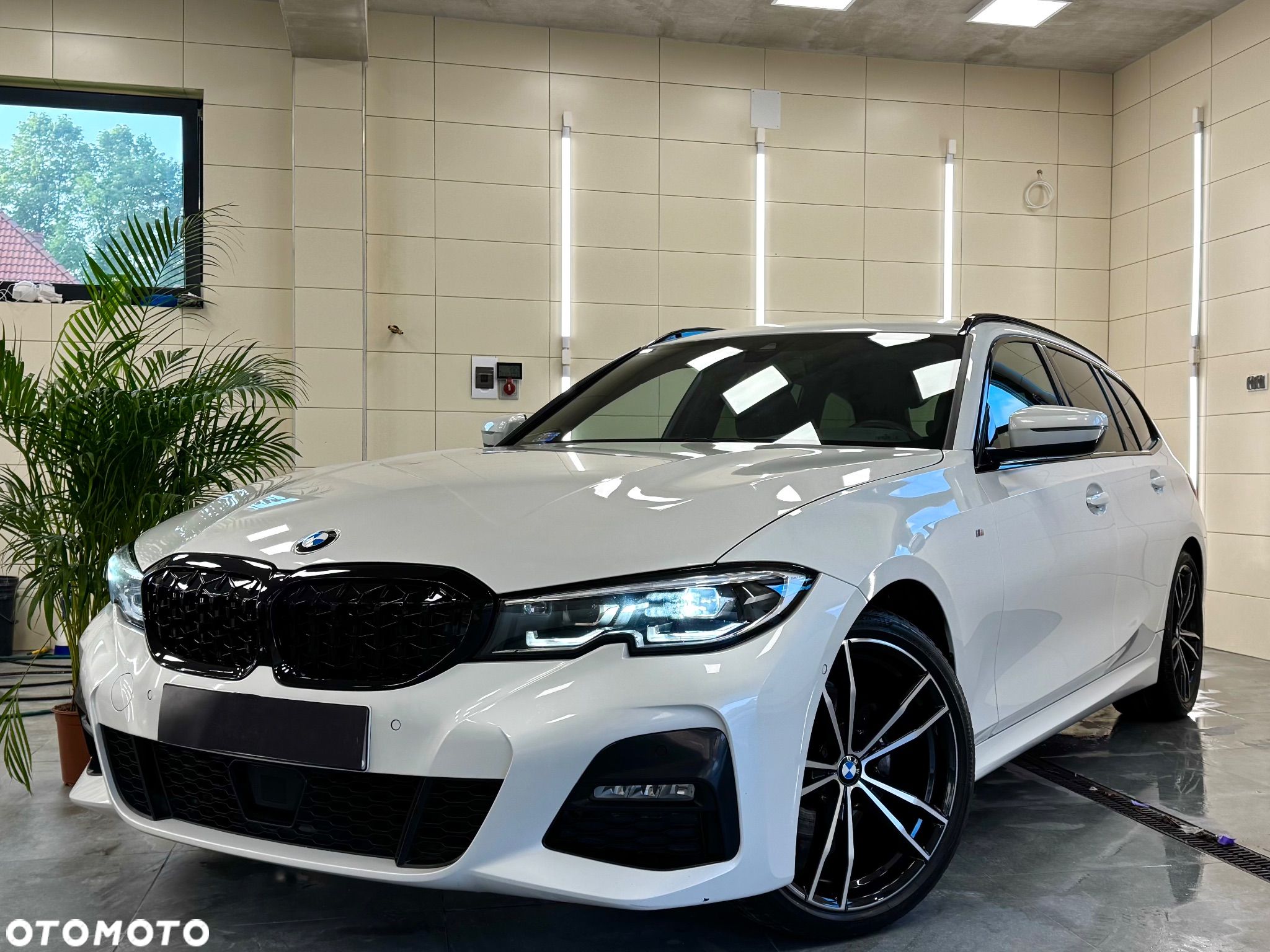 BMW Seria 3 320d xDrive M Sport sport - 1