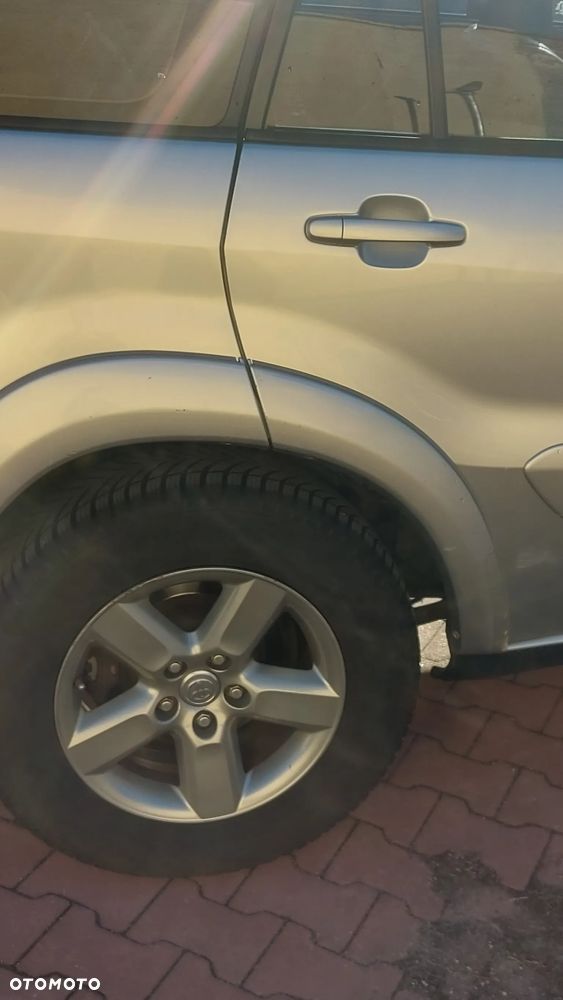 Toyota RAV4 2.0 VVT-i 4x4 - 10