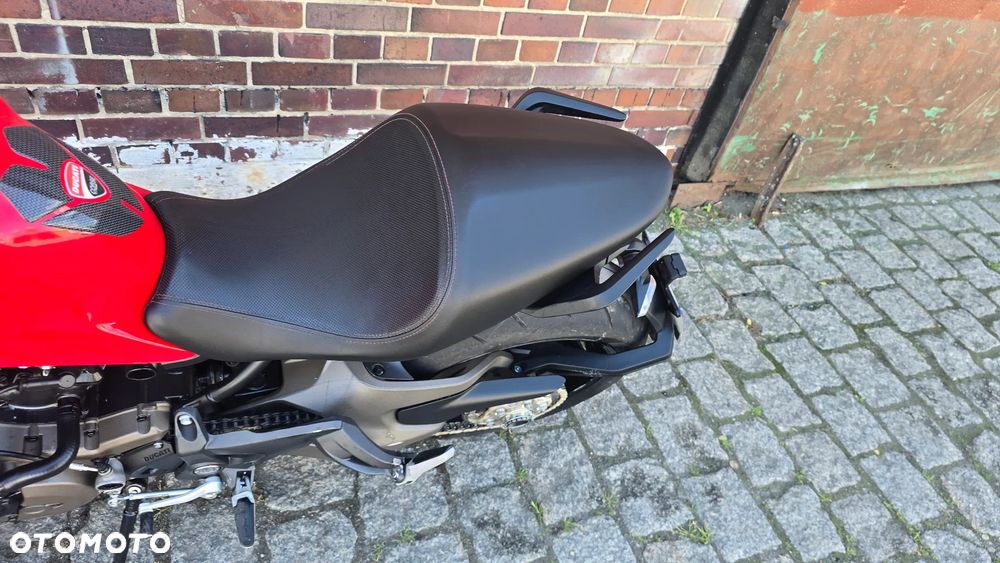 Ducati Monster - 13