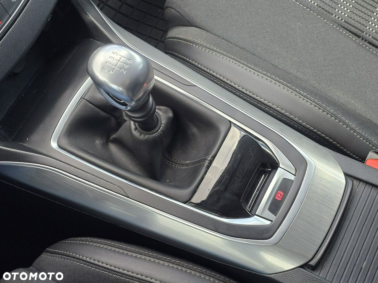 Peugeot 308 1.2 PureTech GPF Allure S&S - 27