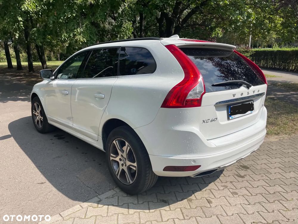 Volvo XC 60 - 4