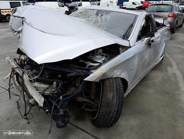 Peças Mercedes-Benz CLS (C218) CLS 350 BlueTEC / d 2011 - 4