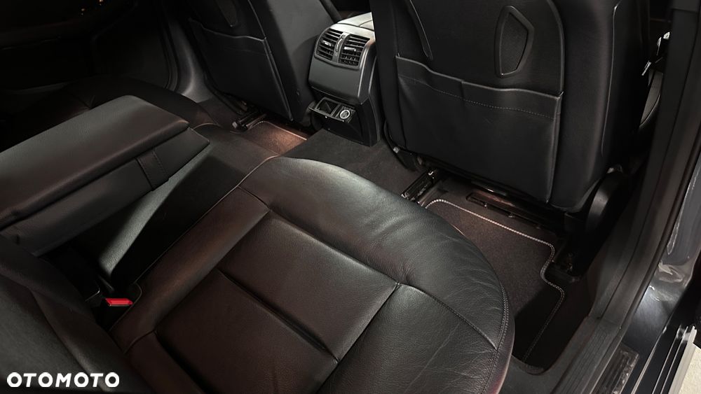Mercedes-Benz Klasa E 350 CDI DPF 4Matic BlueEFFICIENCY 7G-TRONIC Avantgarde - 27