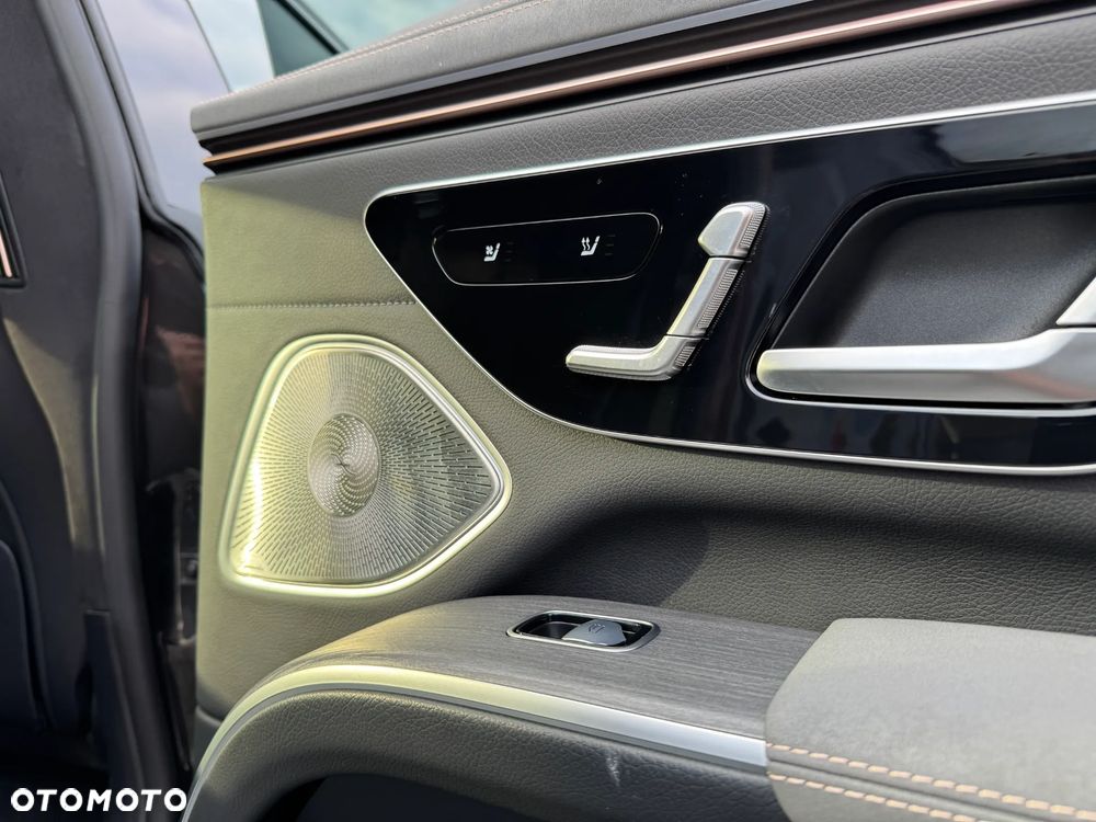 Mercedes-Benz EQS - 25