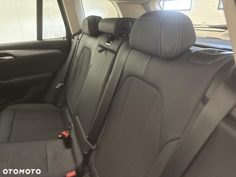 BMW X3 xDrive20i GPF - 19