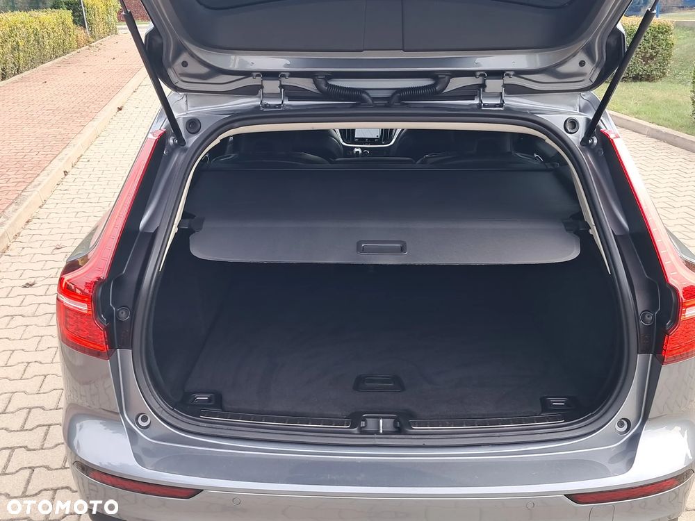 Volvo V60 D3 Drive-E Momentum - 24