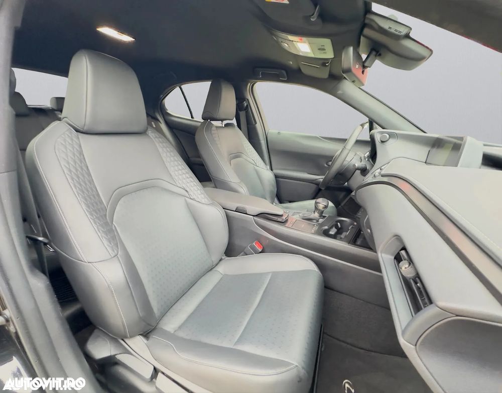 Lexus UX 250h Executive Line - 20