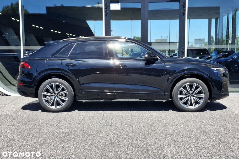 Audi Q8 - 4