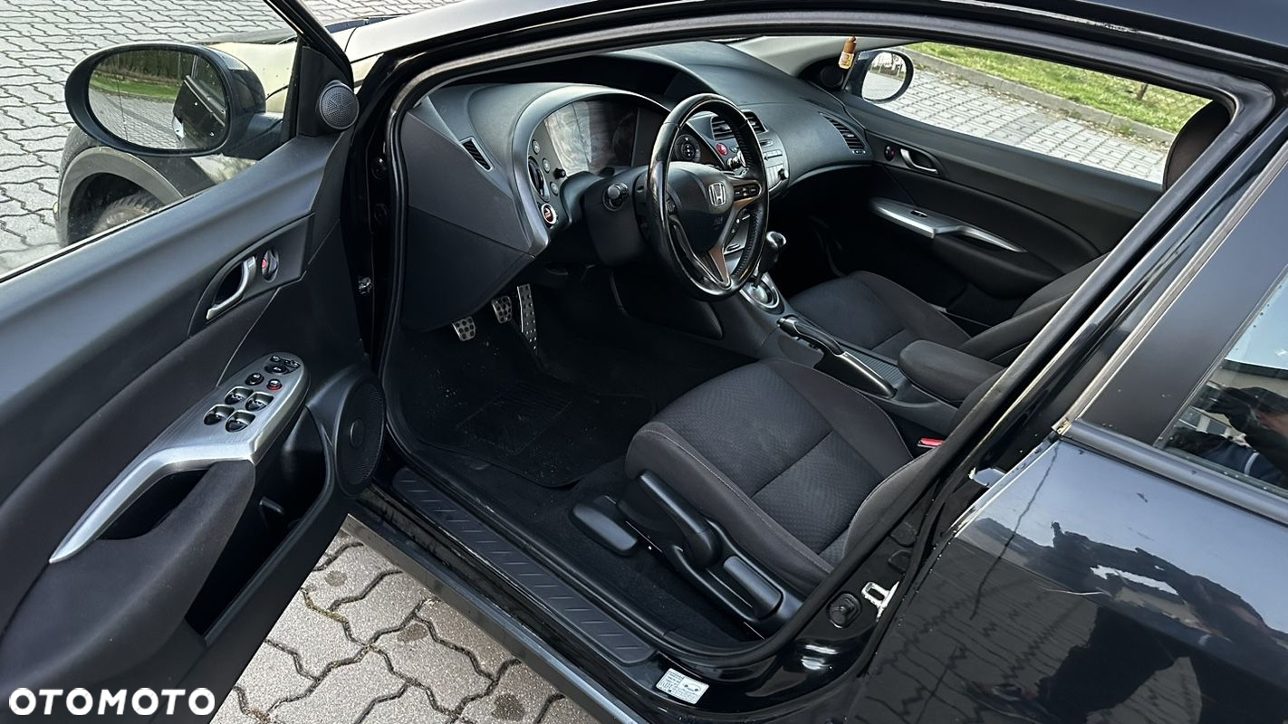 Honda Civic 1.8 Comfort - 9