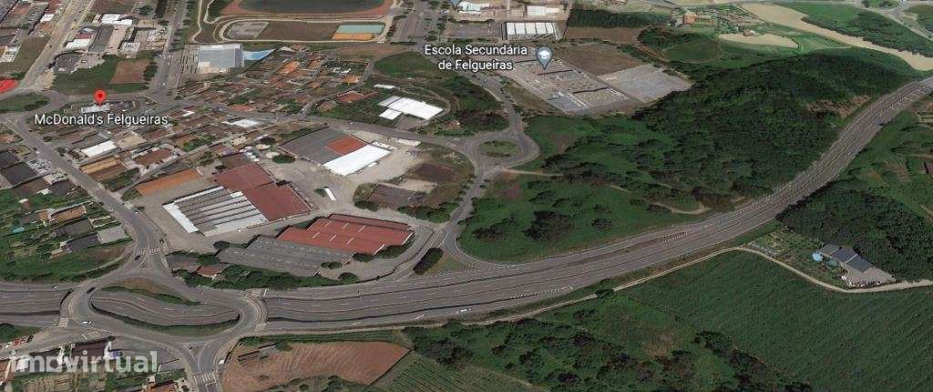 Terreno com viabilidade de construção para 43 Frações - Felgueiras ... - Grande imagem: 2/14